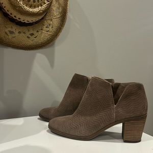 Lucky Brand Pickla Ankle Boots Booties